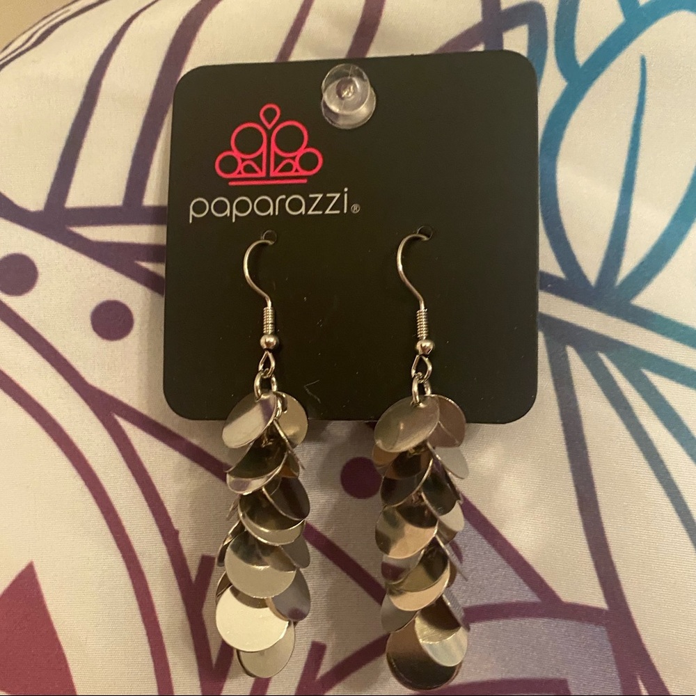 Paparazzi Dangling Earrings